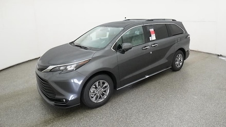 2025 Toyota Sienna XLE 7 PASSENGER