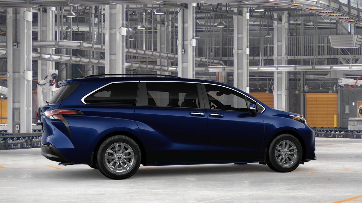 2026 Toyota Sienna XLE - Photo 11