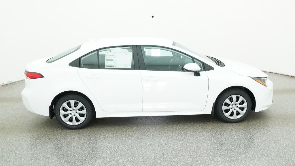 2026 Toyota Corolla LE photo 4