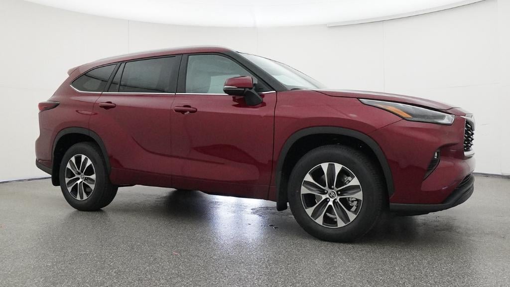 New 2026 Toyota Highlander XLE SUV