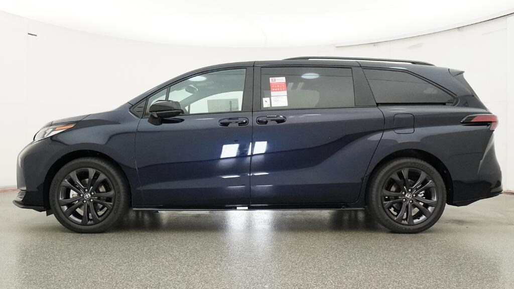 New 2026 Toyota Sienna XSE Van Passenger Van