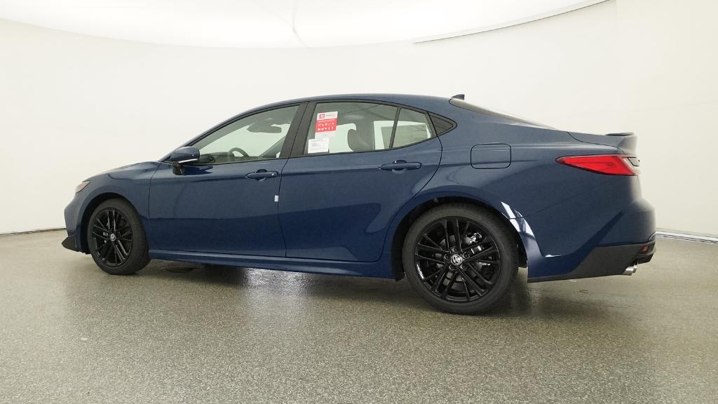 2026 Toyota Camry SE photo 4