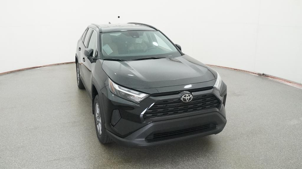 2025 Toyota RAV4 Hybrid LE photo 4