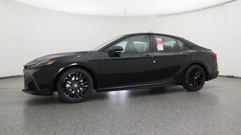 2026 Toyota Camry SE photo 3