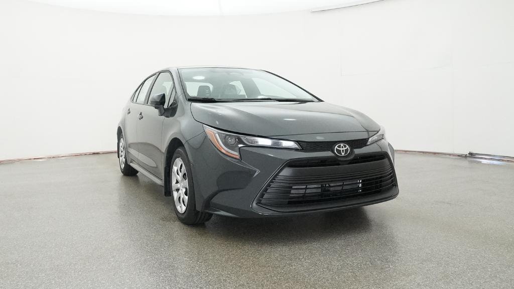 2026 Toyota Corolla LE photo 3