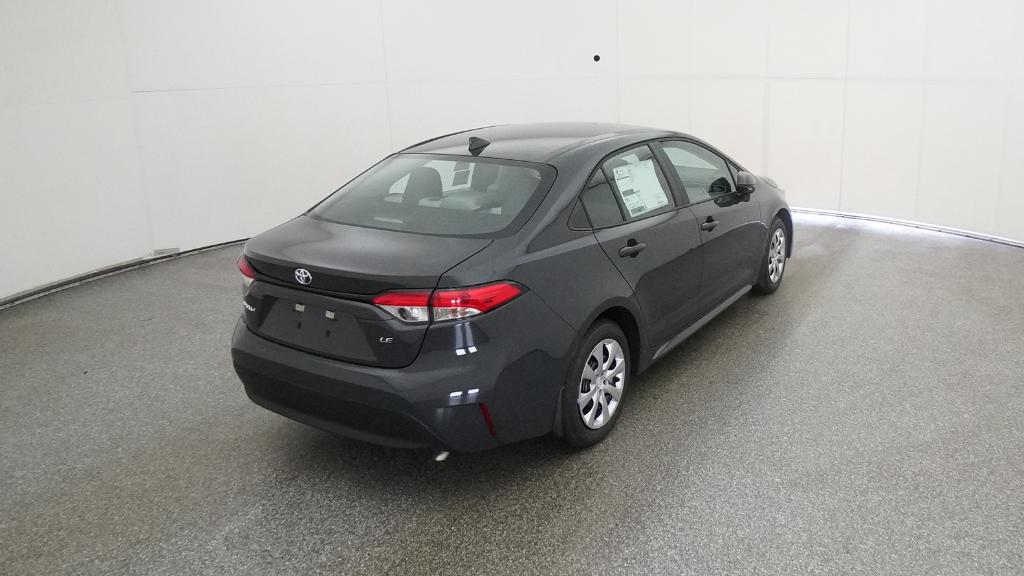 2026 Toyota Corolla LE photo 4