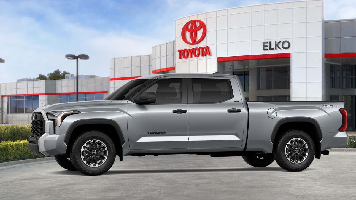 2026 Toyota Tundra SR5 CrewMax photo 3