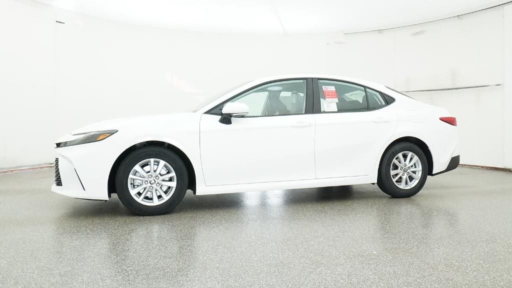 2026 Toyota Camry LE photo 4