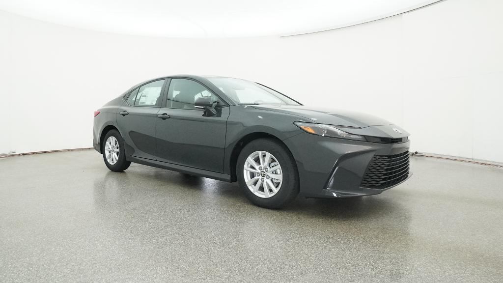 2026 Toyota Camry LE photo 4