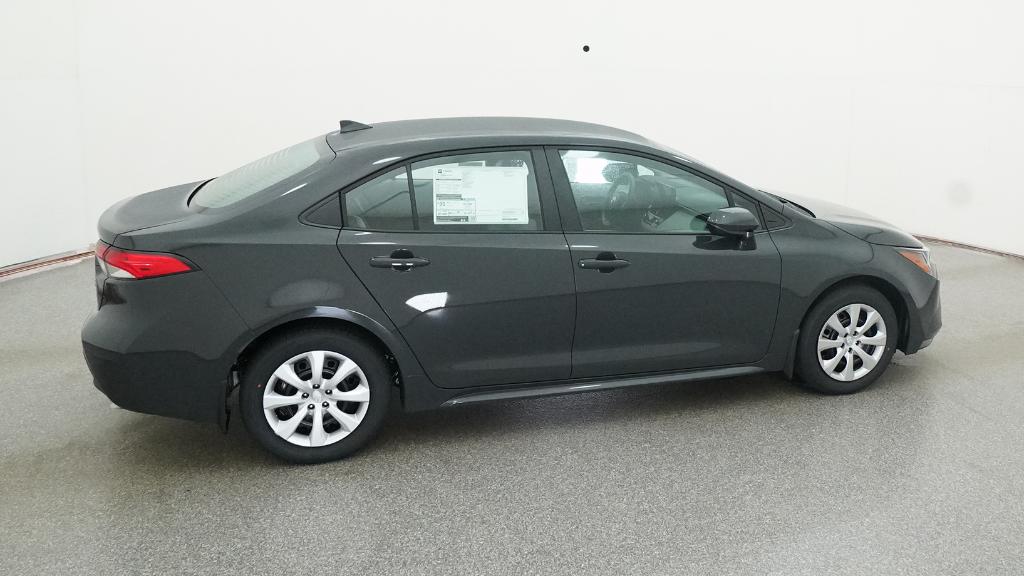 2026 Toyota Corolla LE photo 3