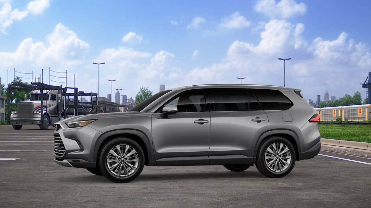 2026 Toyota Grand Highlander Platinum photo 3