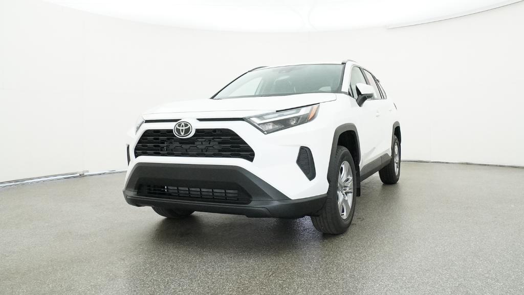 2025 Toyota RAV4 XLE photo 2