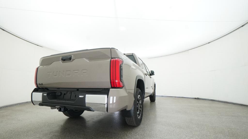 2026 Toyota Tundra SR5 CrewMax photo 4