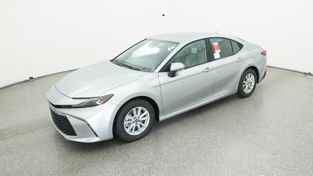 2026 Toyota Camry LE's photo