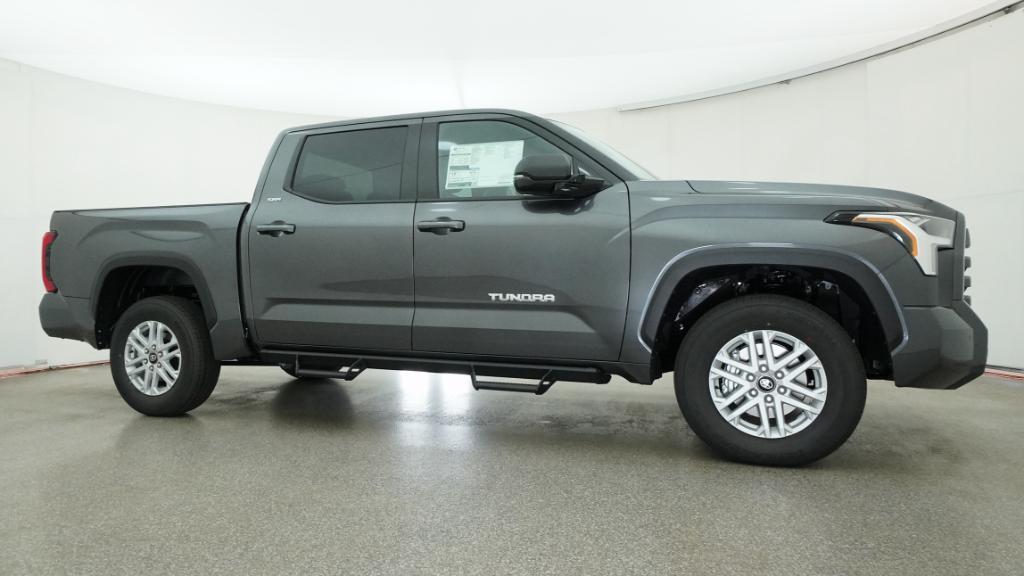 2026 Toyota Tundra SR5 - Photo 8