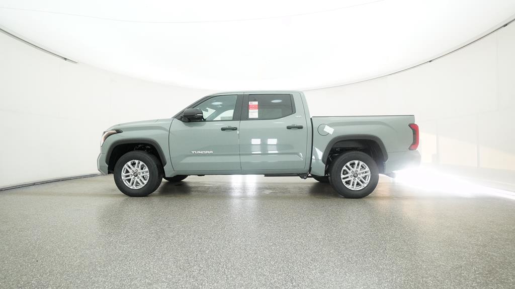 2025 Toyota Tundra SR5 - Photo 32