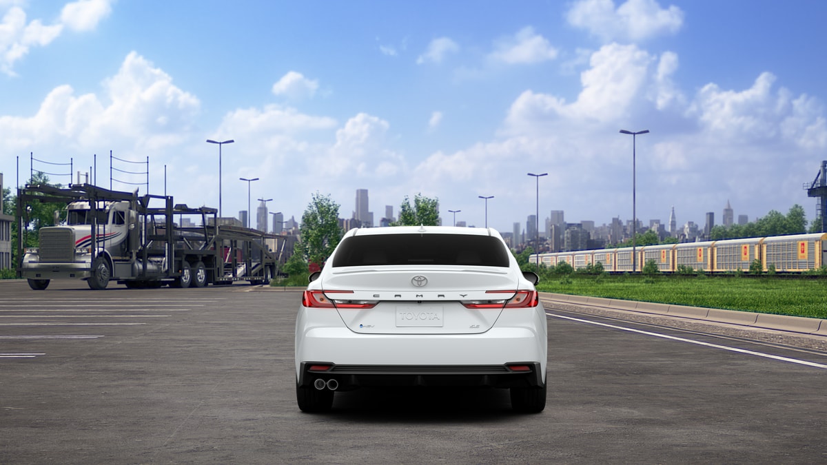 2026 Toyota Camry SE - Photo 8