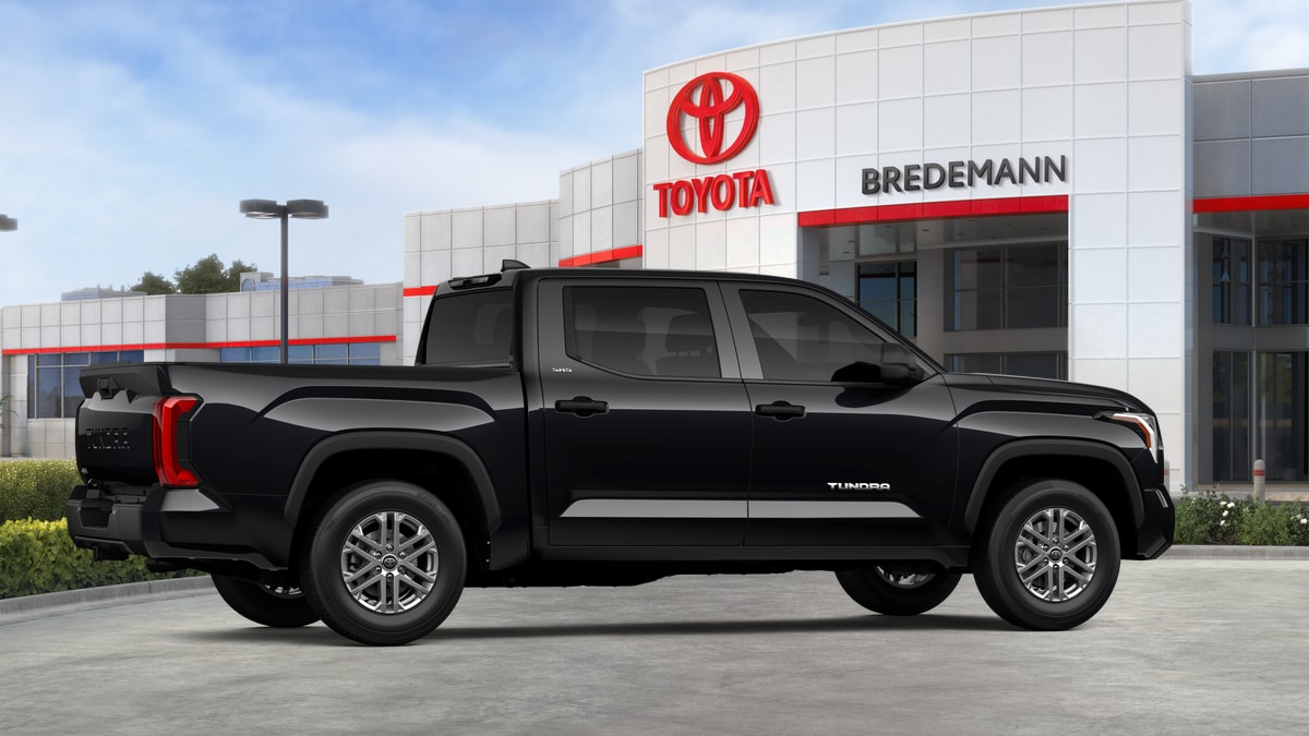 2026 Toyota Tundra SR5 - Photo 11