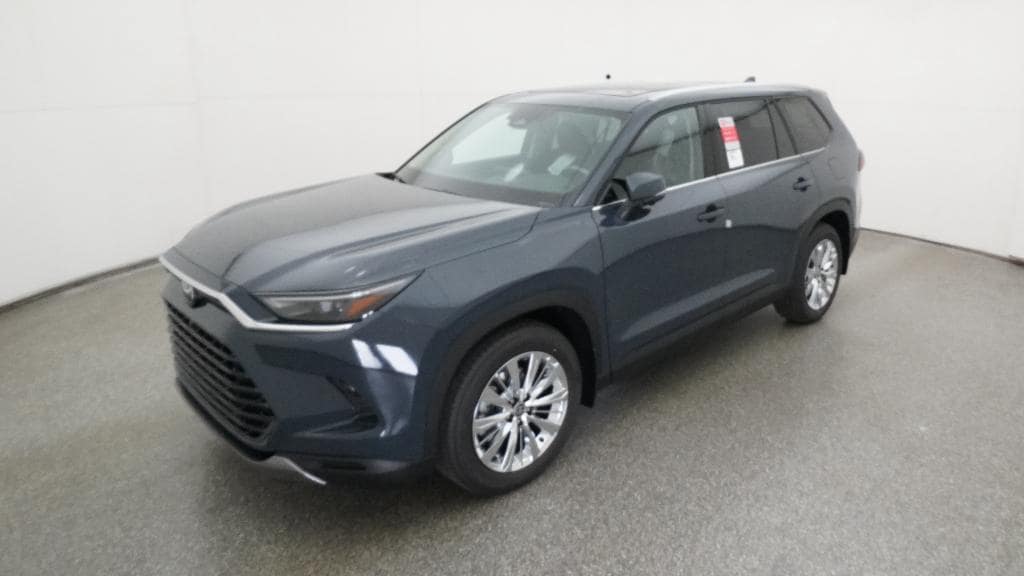 2026 Toyota Grand Highlander Platinum's photo