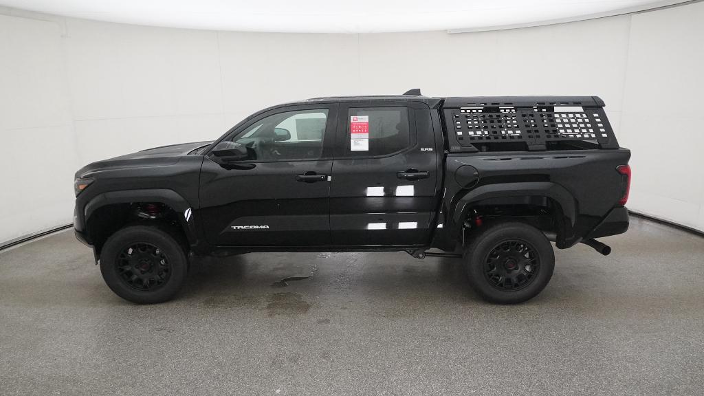 2025 Toyota Tacoma SR5 - Photo 10