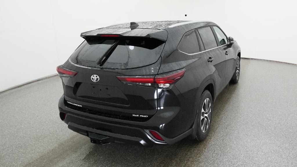 New 2026 Toyota Highlander XLE SUV
