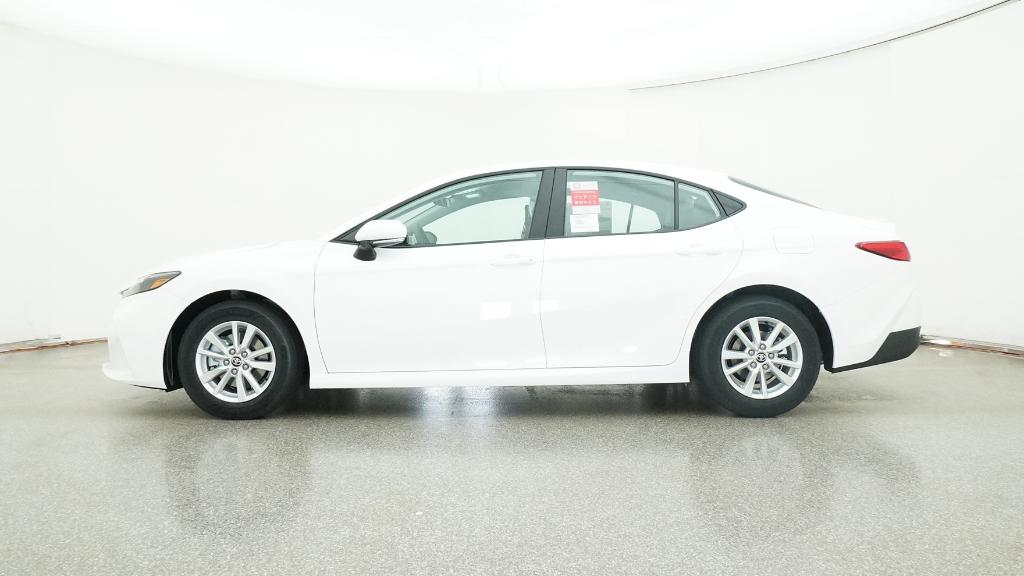 2026 Toyota Camry LE photo 2