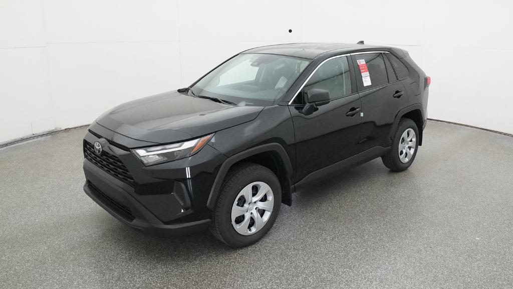 2025 Toyota RAV4 LE's photo
