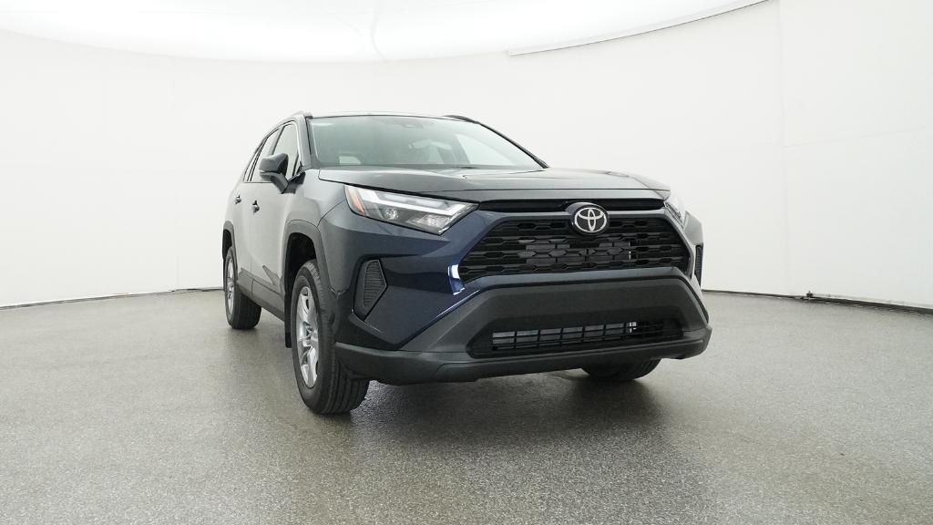 2025 Toyota RAV4 XLE photo 2