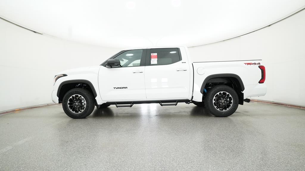 2025 Toyota Tundra SR5 - Photo 38