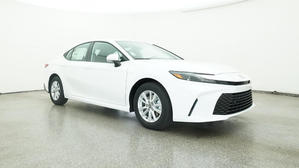2026 Toyota Camry LE photo 2