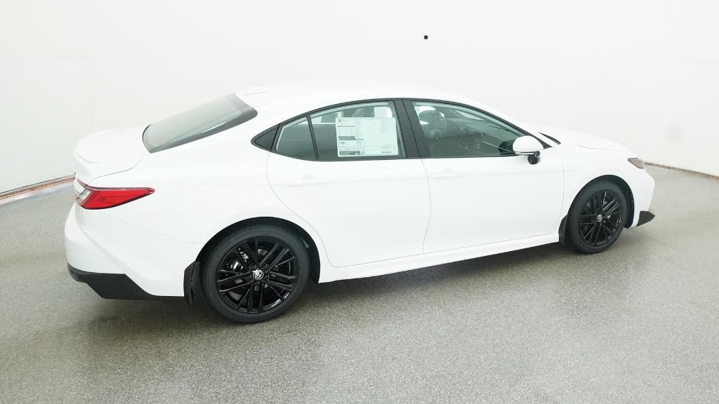 2026 Toyota Camry SE photo 4