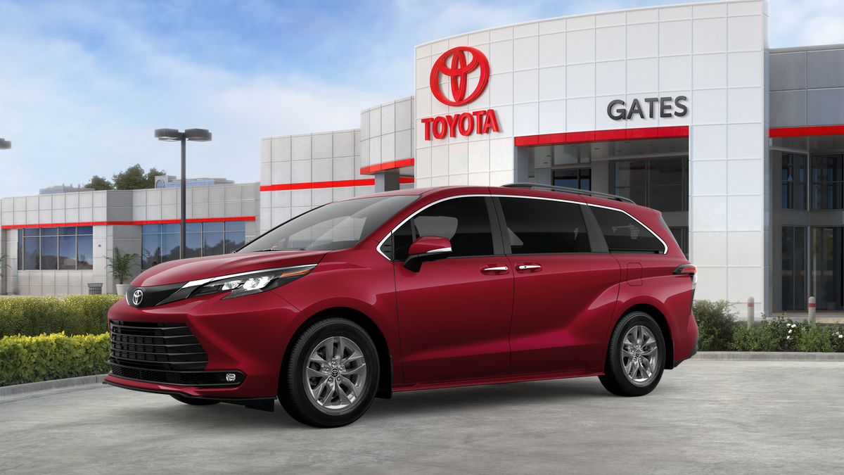 New 2026 Toyota Sienna XLE 7 PASSENGER