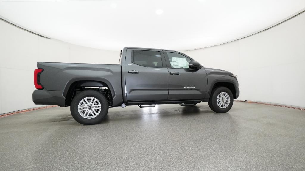 2026 Toyota Tundra SR5 - Photo 11