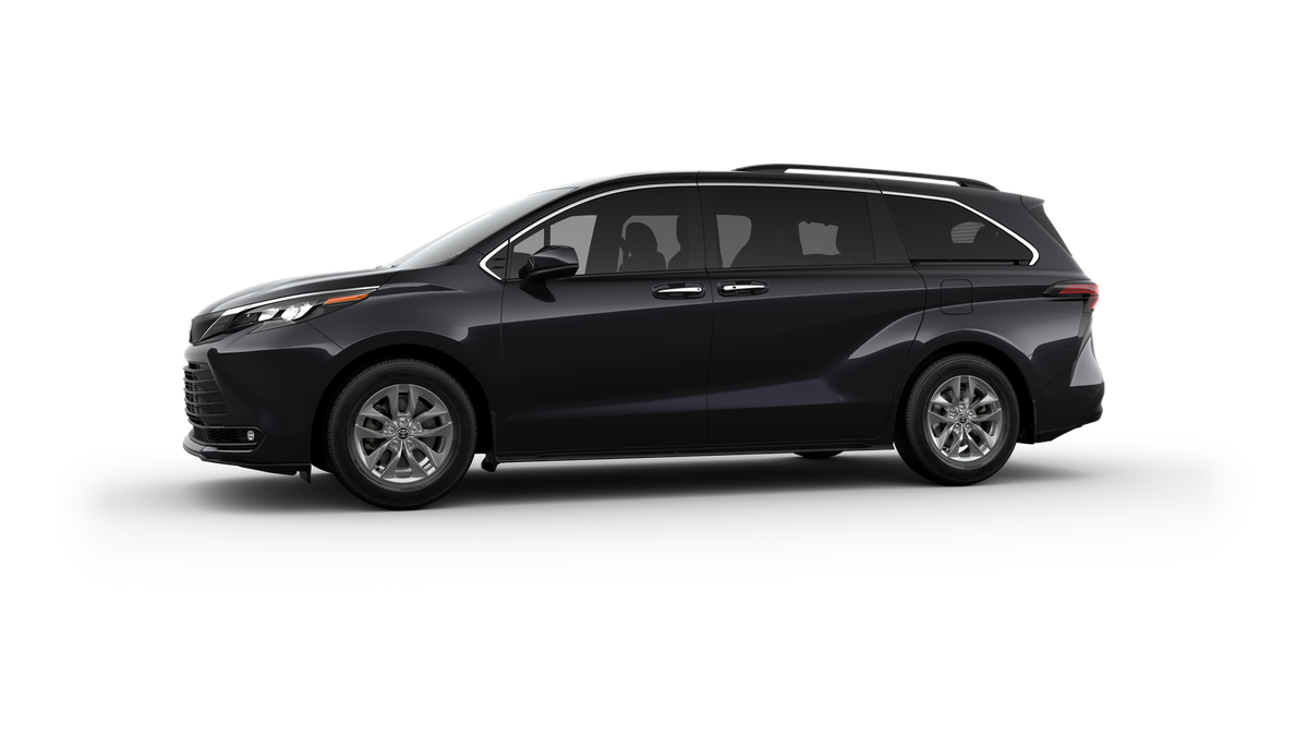 2025 Toyota Sienna XLE photo 4