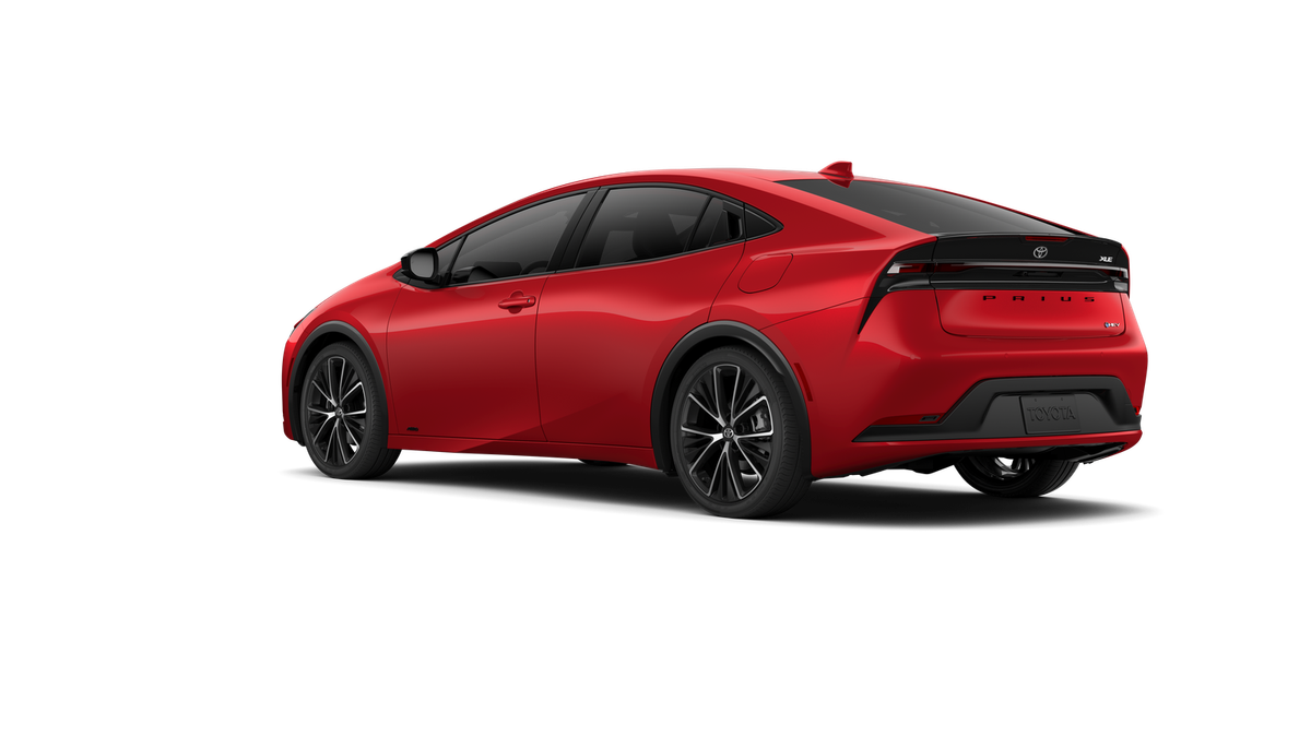 2027 Toyota Prius XLE - Photo 6