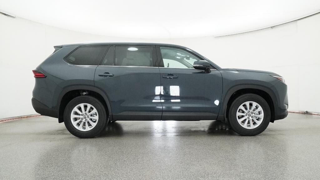 New 2026 Toyota Grand Highlander Hybrid XLE SUV