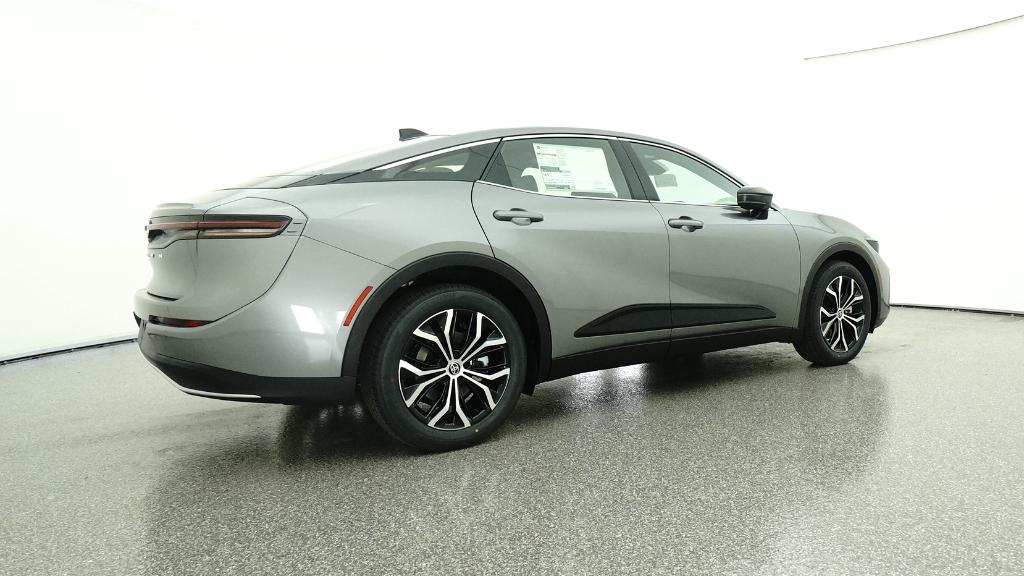 2026 Toyota Crown XLE photo 4