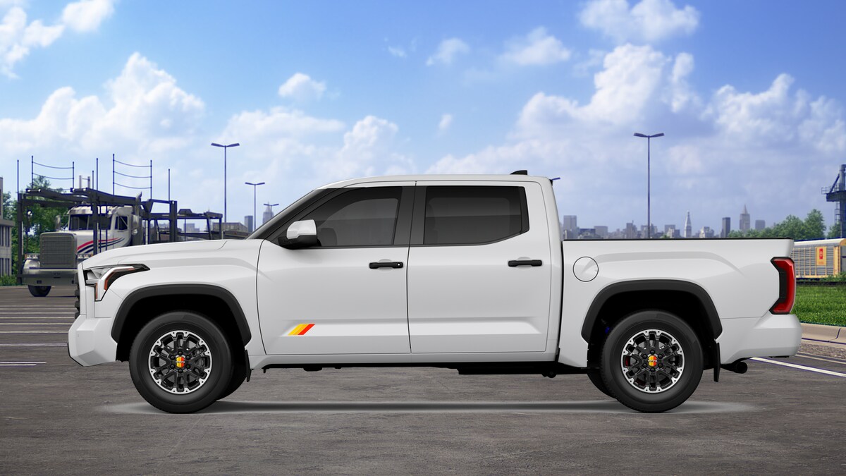 2026 Toyota Tundra SR5 CrewMax photo 4
