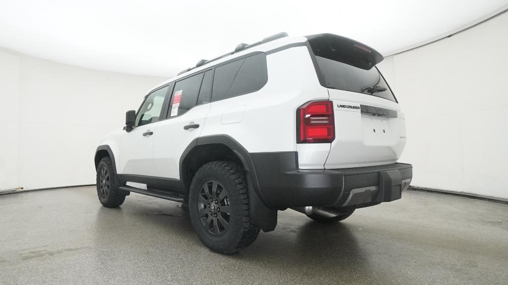 2025 Toyota Land Cruiser photo 3
