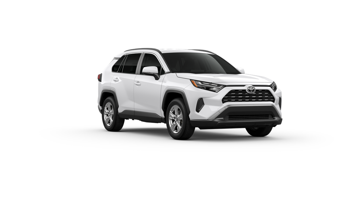 2025 Toyota RAV4 XLE photo 17