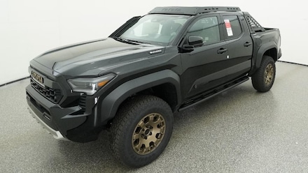 2026 Toyota Tacoma i-FORCE MAX Trailhunter 4X4 DOUBLE CAB HV