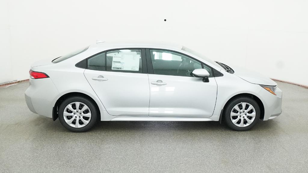 2026 Toyota Corolla LE photo 4