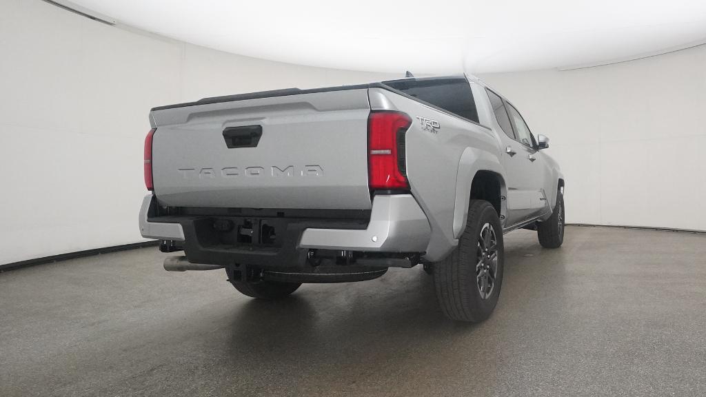 2025 Toyota Tacoma TRD Sport Double Cab photo 3