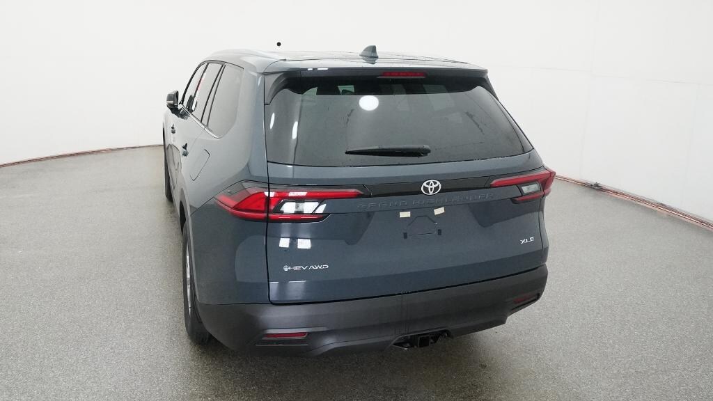 New 2026 Toyota Grand Highlander Hybrid XLE SUV