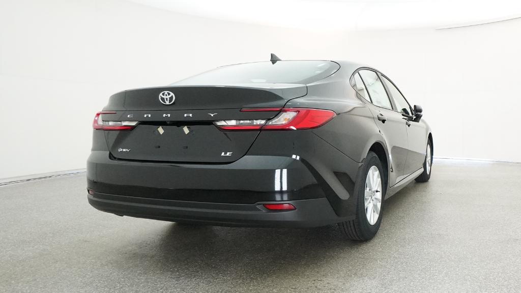 2026 Toyota Camry LE photo 4