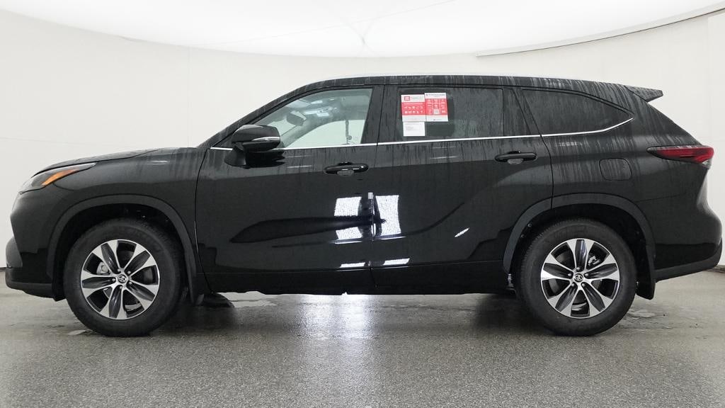 New 2026 Toyota Highlander XLE SUV