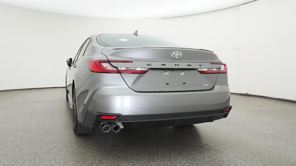 2026 Toyota Camry SE photo 3