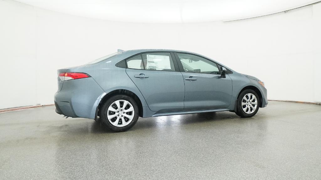 2026 Toyota Corolla LE photo 4
