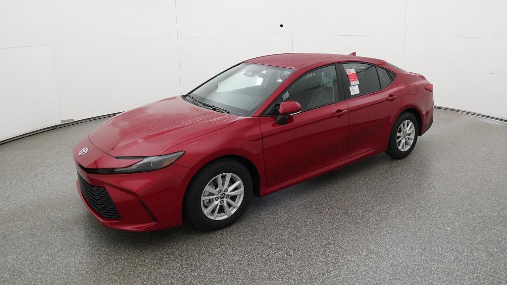 2026 Toyota Camry LE's photo