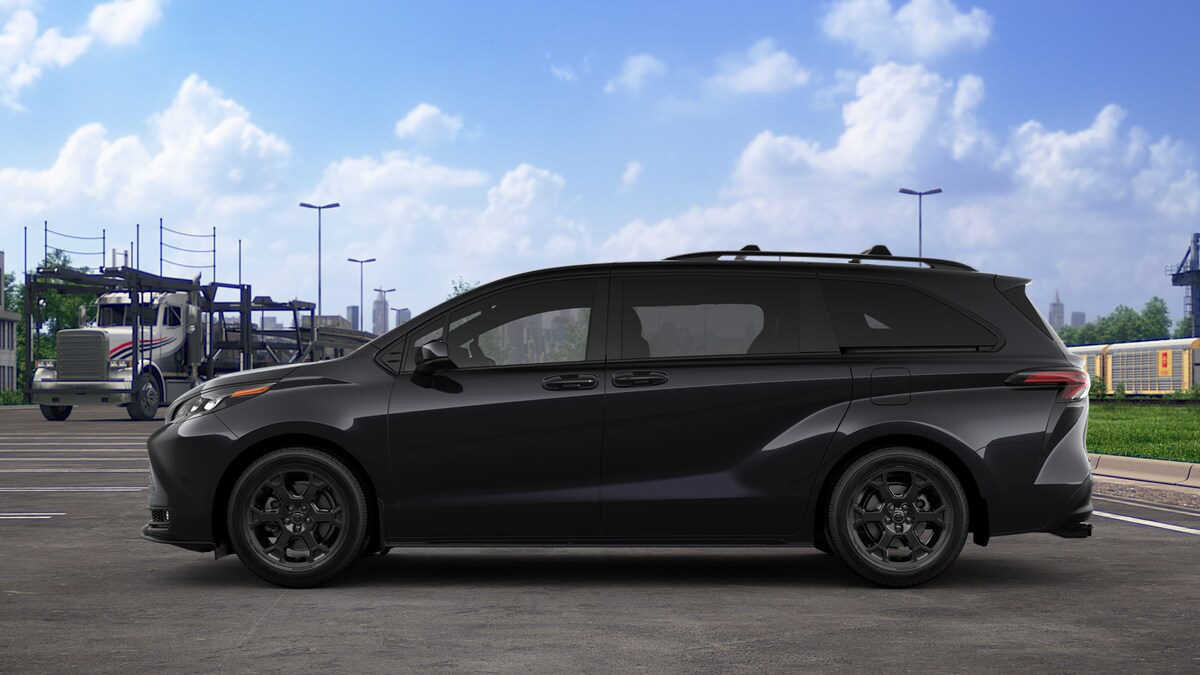 2025 Toyota Sienna Woodland Edition photo 4